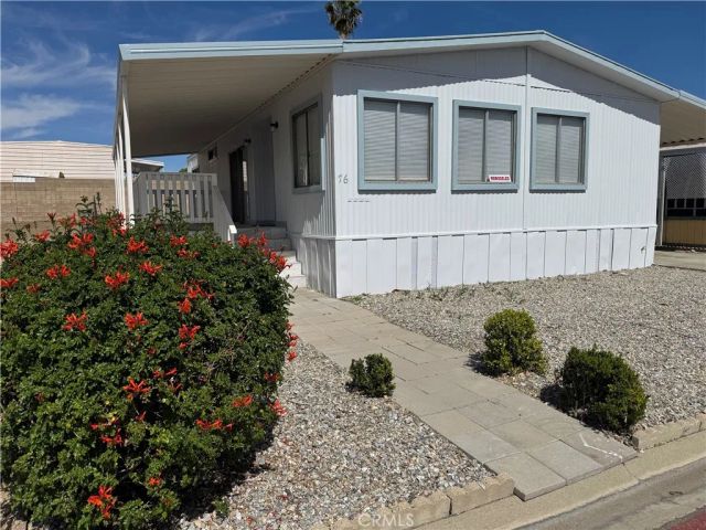 200 W san bernardino 76, Rialto, CA 92376