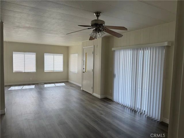 200 W san bernardino 76, Rialto, CA 92376