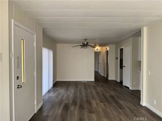 200 W san bernardino 76, Rialto, CA 92376