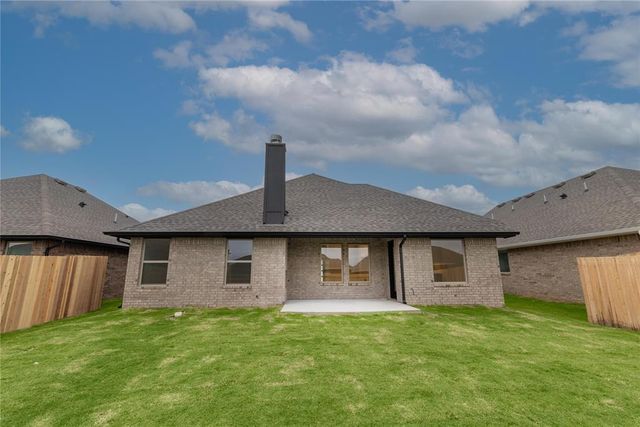 2301 NW 170th Street, Edmond, OK 73012