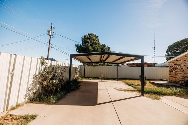 2814 W 3rd St, Odessa, TX 79763