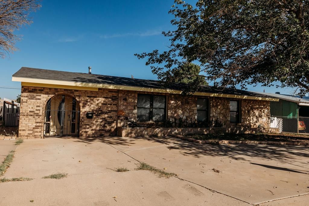 2814 W 3rd St, Odessa, TX 79763