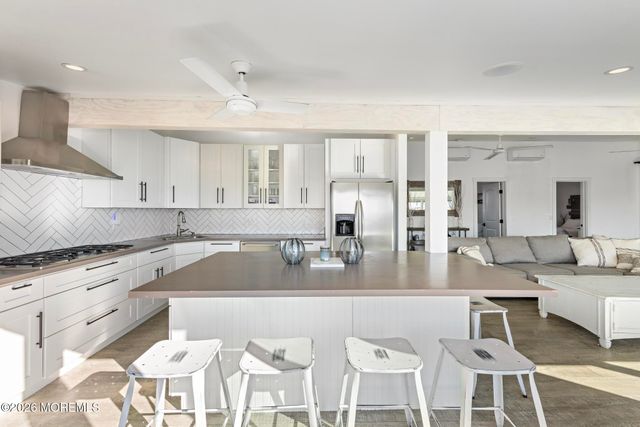 1075 Beach Haven West Boulevard, Beach Haven West, NJ 08050