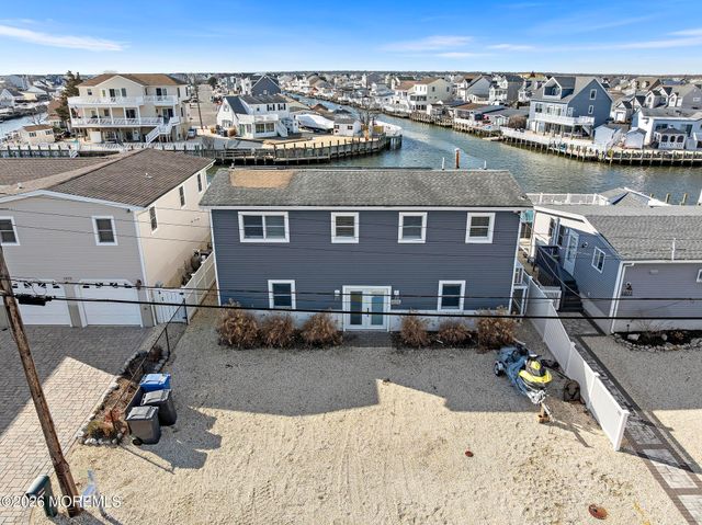 1075 Beach Haven West Boulevard, Beach Haven West, NJ 08050