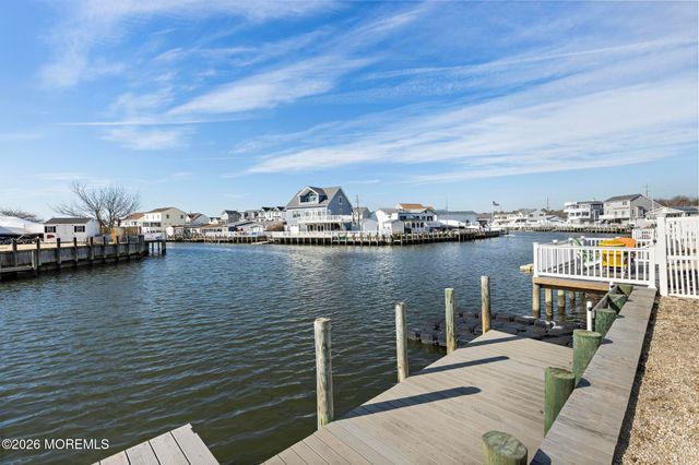 1075 Beach Haven West Boulevard, Beach Haven West, NJ 08050