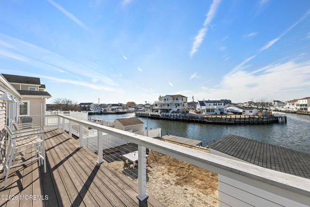 1075 Beach Haven West Boulevard, Beach Haven West, NJ 08050