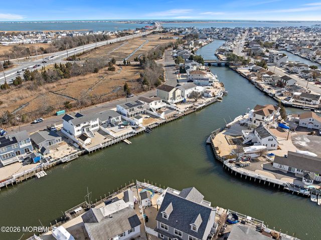 1075 Beach Haven West Boulevard, Beach Haven West, NJ 08050