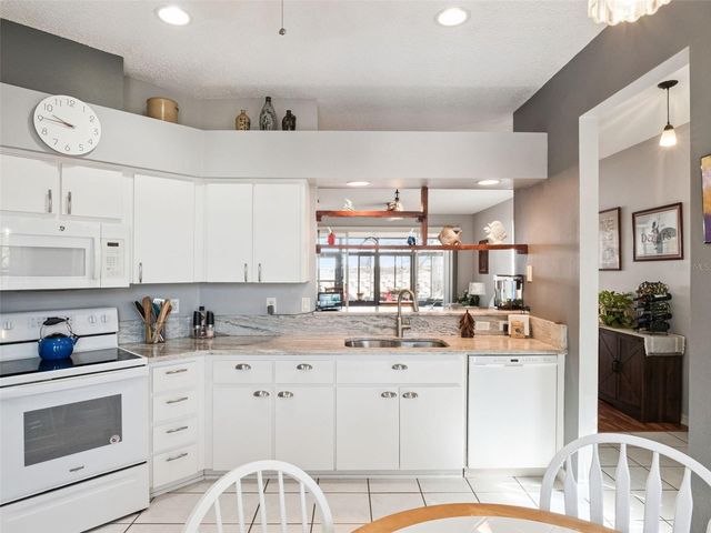 4921 GLEN COE STREET, Leesburg, FL 34748