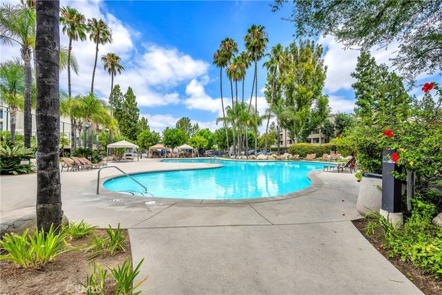 5500 Owensmouth Avenue 228, Woodland Hills, CA 91367