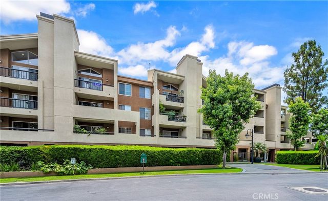 5500 Owensmouth Avenue 228, Woodland Hills, CA 91367