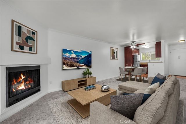 5500 Owensmouth Avenue 228, Woodland Hills, CA 91367
