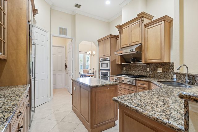 2199 SE Heathwood Circle, Port St. Lucie, Port St Lucie, FL 34952