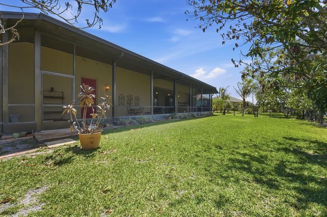 2199 SE Heathwood Circle, Port St. Lucie, Port St Lucie, FL 34952