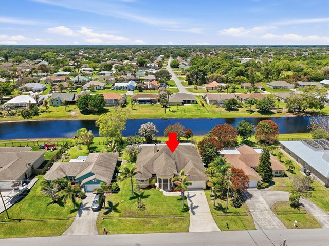 2199 SE Heathwood Circle, Port St. Lucie, Port St Lucie, FL 34952