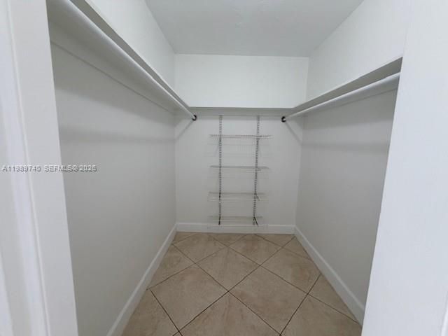 17890 W Dixie Hwy 702 Hwy 702, North Miami Beach, FL 33160