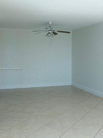 17890 W Dixie Hwy 702 Hwy 702, North Miami Beach, FL 33160