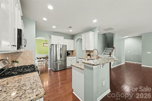 116 Glastonbury Drive, Mooresville, NC 28115