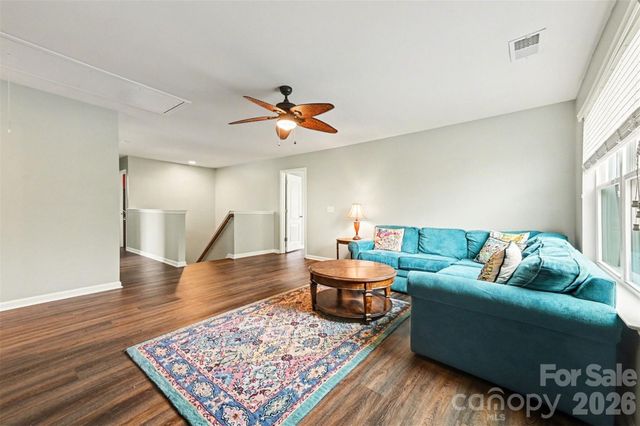 116 Glastonbury Drive, Mooresville, NC 28115