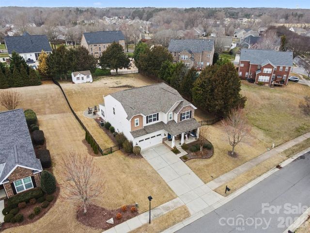 116 Glastonbury Drive, Mooresville, NC 28115