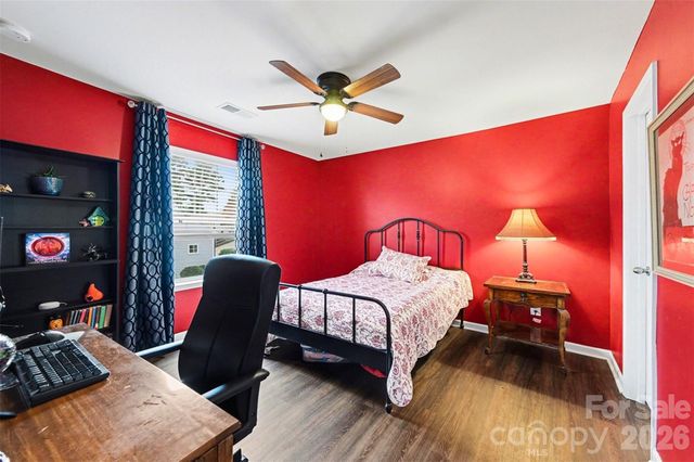 116 Glastonbury Drive, Mooresville, NC 28115