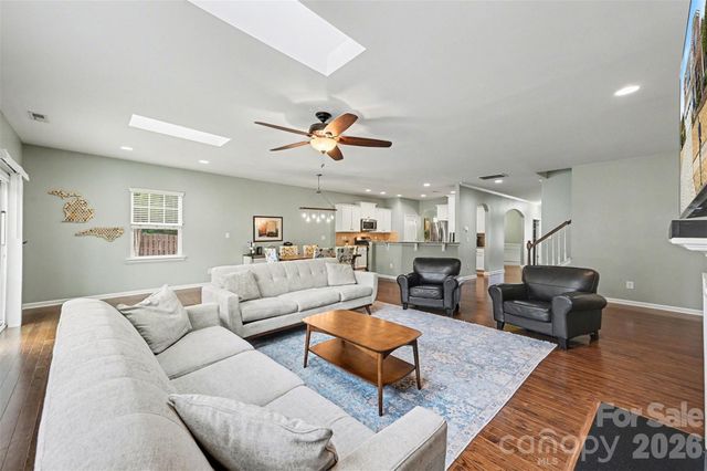 116 Glastonbury Drive, Mooresville, NC 28115