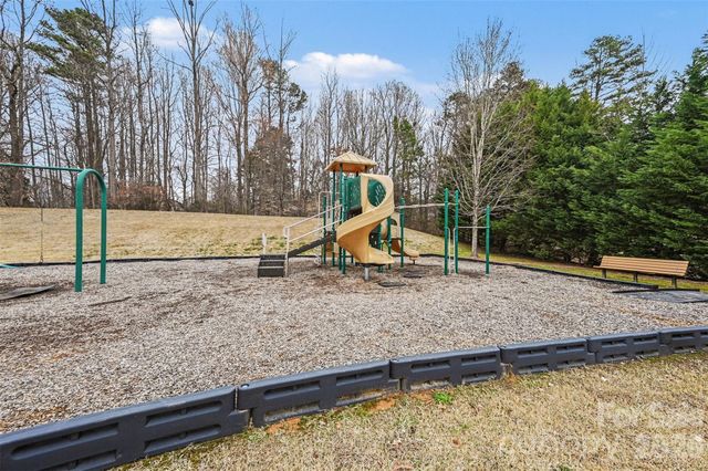 116 Glastonbury Drive, Mooresville, NC 28115