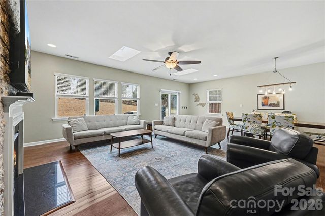 116 Glastonbury Drive, Mooresville, NC 28115