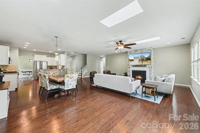 116 Glastonbury Drive, Mooresville, NC 28115