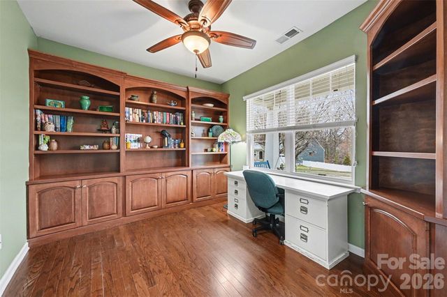 116 Glastonbury Drive, Mooresville, NC 28115