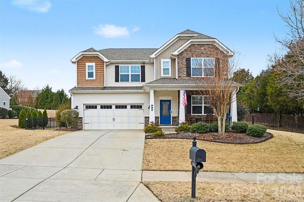 116 Glastonbury Drive, Mooresville, NC 28115