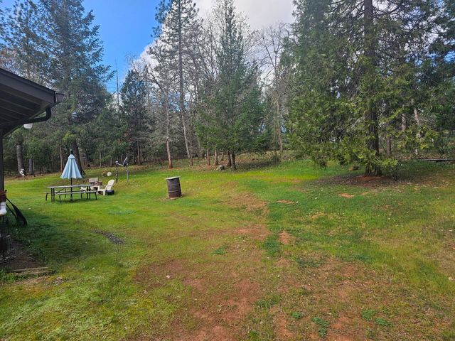 1030 Red Mountain Drive, Grants Pass, OR 97526