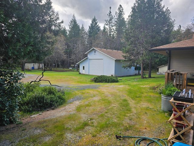 1030 Red Mountain Drive, Grants Pass, OR 97526