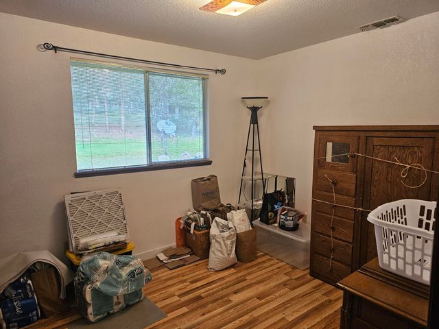 1030 Red Mountain Drive, Grants Pass, OR 97526