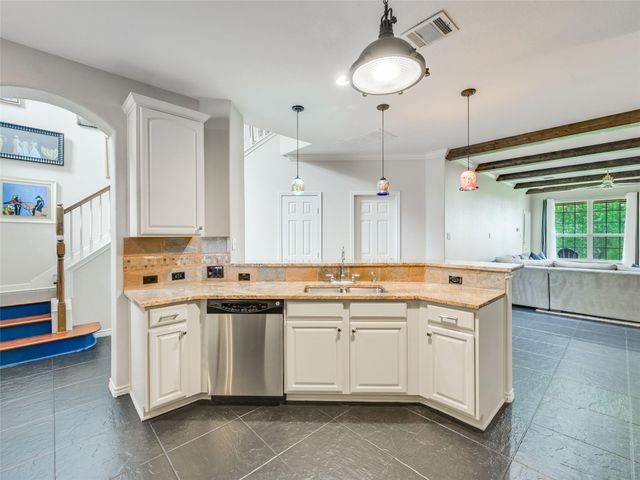 539 Colovista PKWY B101, Bastrop, TX 78602