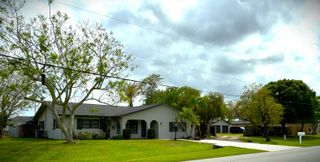 202 SW Crescent Avenue, Port St. Lucie, Port St Lucie, FL 34984
