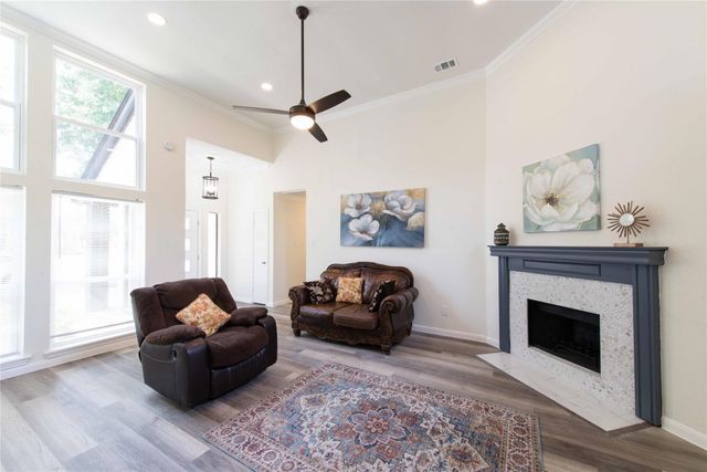 8701 Woodlake Drive, Rowlett, TX 75088