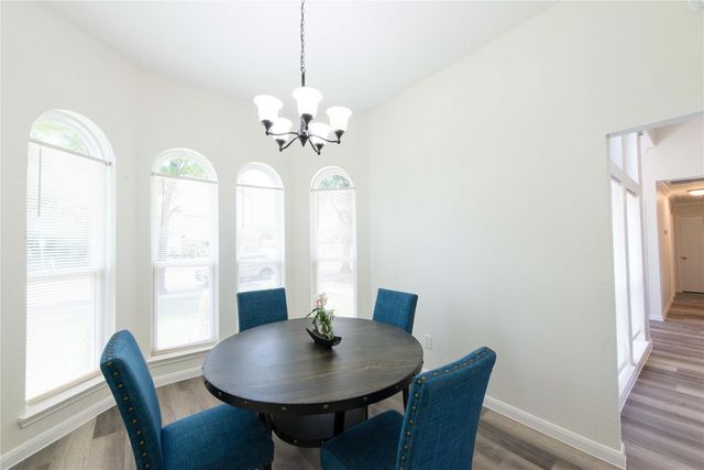 8701 Woodlake Drive, Rowlett, TX 75088