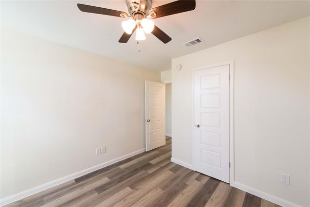 8701 Woodlake Drive, Rowlett, TX 75088