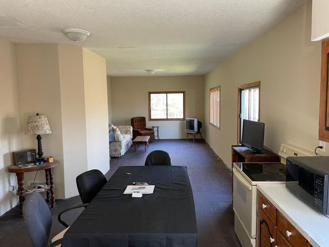 1200 Main Street W, Carver, MN 55315