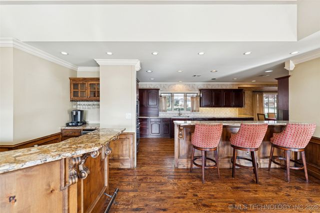 2430 E 38th Street S, Tulsa, OK 74105