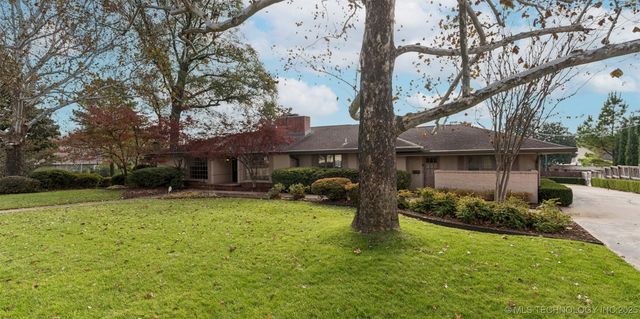 2430 E 38th Street S, Tulsa, OK 74105