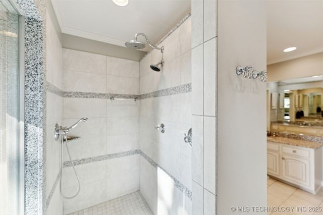 2430 E 38th Street S, Tulsa, OK 74105