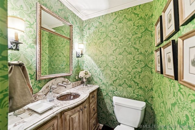 2430 E 38th Street S, Tulsa, OK 74105