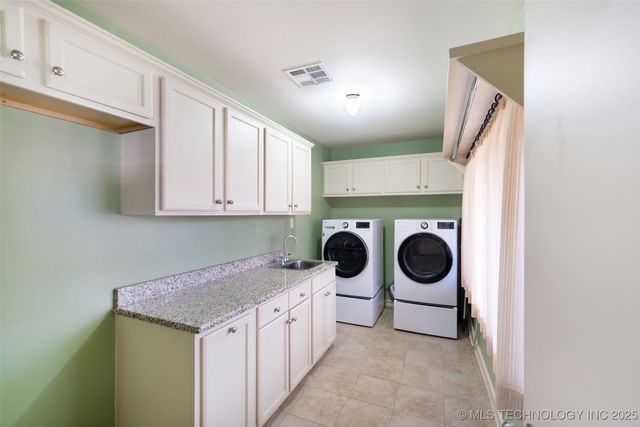 2430 E 38th Street S, Tulsa, OK 74105