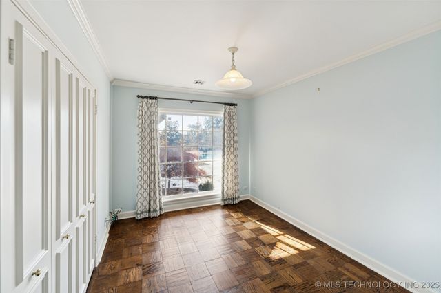 2430 E 38th Street S, Tulsa, OK 74105