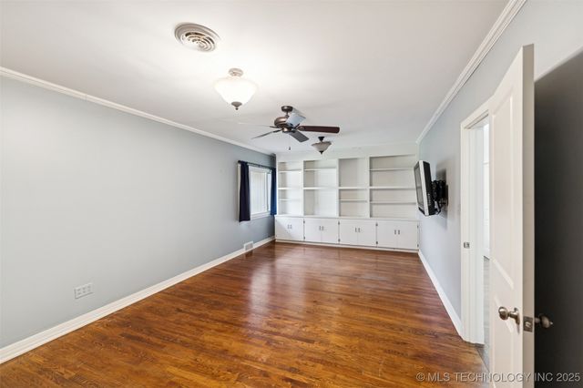 2430 E 38th Street S, Tulsa, OK 74105