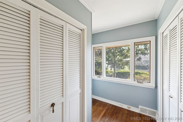 2430 E 38th Street S, Tulsa, OK 74105