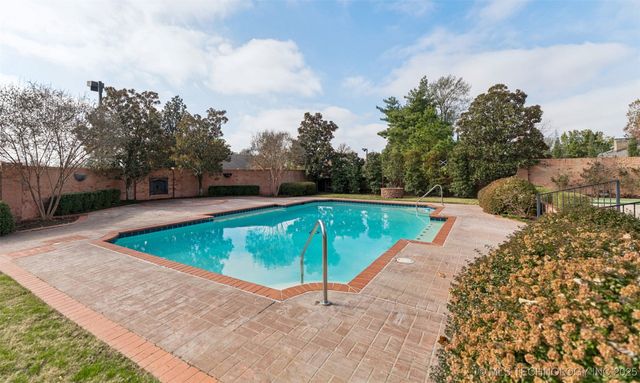 2430 E 38th Street S, Tulsa, OK 74105