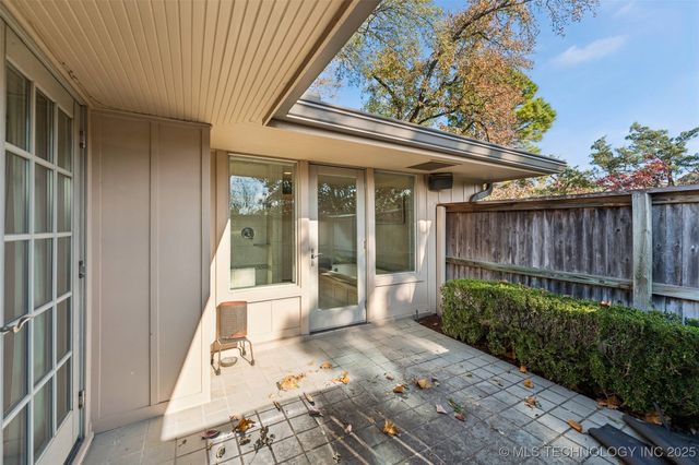 2430 E 38th Street S, Tulsa, OK 74105