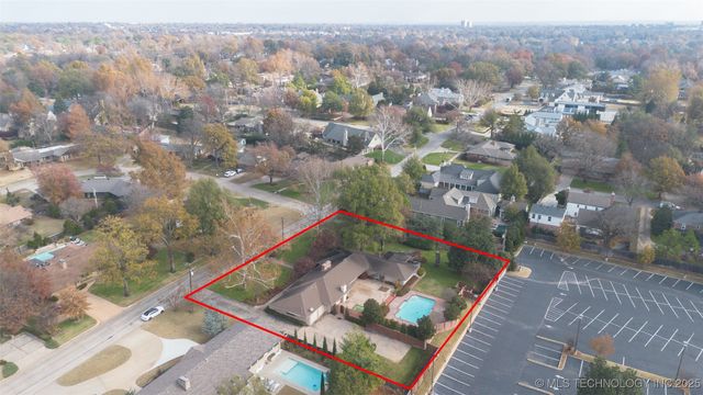 2430 E 38th Street S, Tulsa, OK 74105